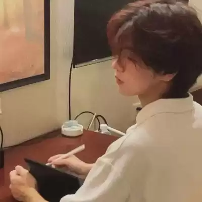 苍傲玉